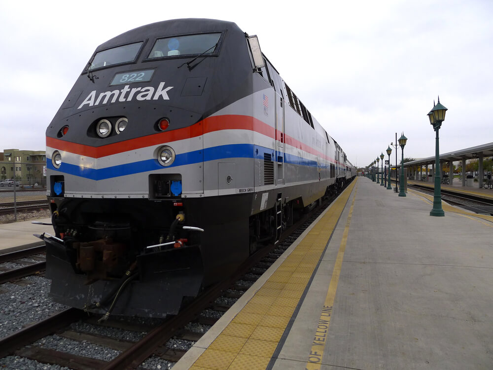 AmtrakTrain.jpg