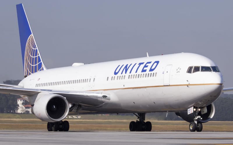 File:UnitedAirplane2.jpg