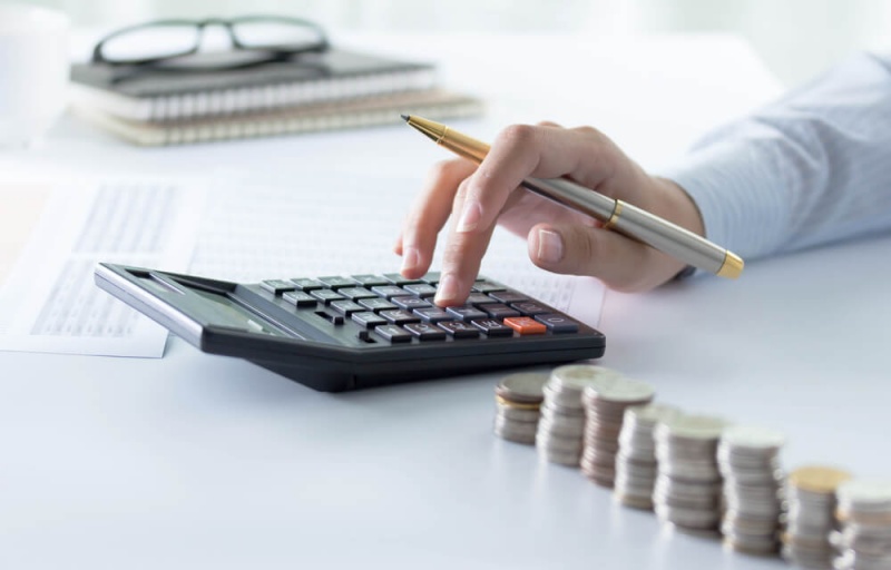 File:CalculateMoney.jpg